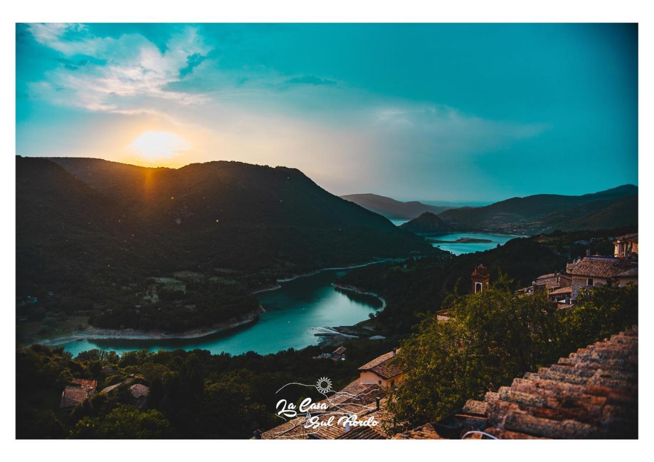 La Casa Sul Fiordo Lago Del Turano Paganico Sabino Dış mekan fotoğraf
